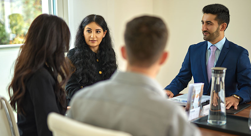 Ihnen bei der Scheidung